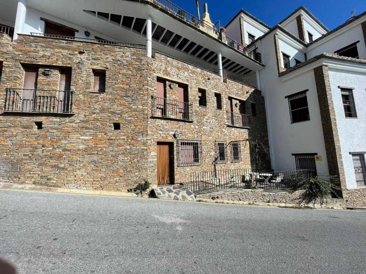 Apartamento Siete Lagunas Lägenhet Trevélez Exteriör bild